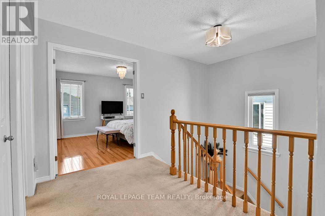 3 Bed, 3 Bath House for Sale in Ottawa – 4121 WOLFE POINT WAY, Ottawa – MLS# X13637606 - Image 18