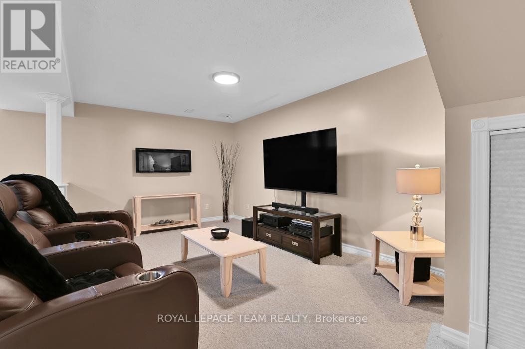 3 Bed, 3 Bath House for Sale in Ottawa – 4121 WOLFE POINT WAY, Ottawa – MLS# X13637606 - Image 28