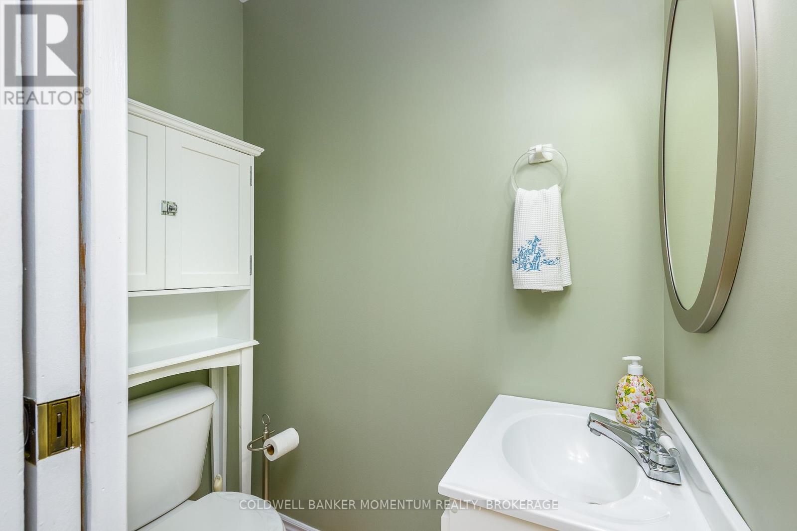 #12 302 VINE STREET - Image 5