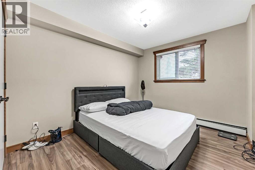 #108 315 50 Avenue SW - 10