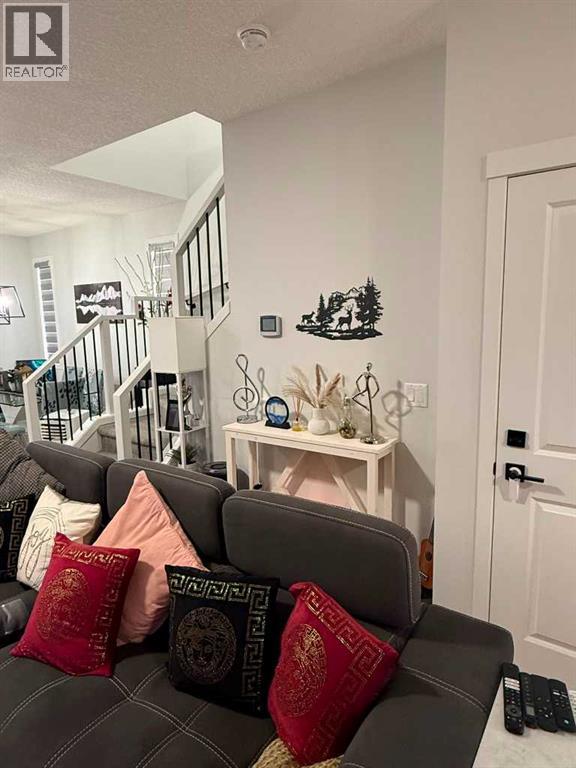 41 EDITH Gate NW - Image 5