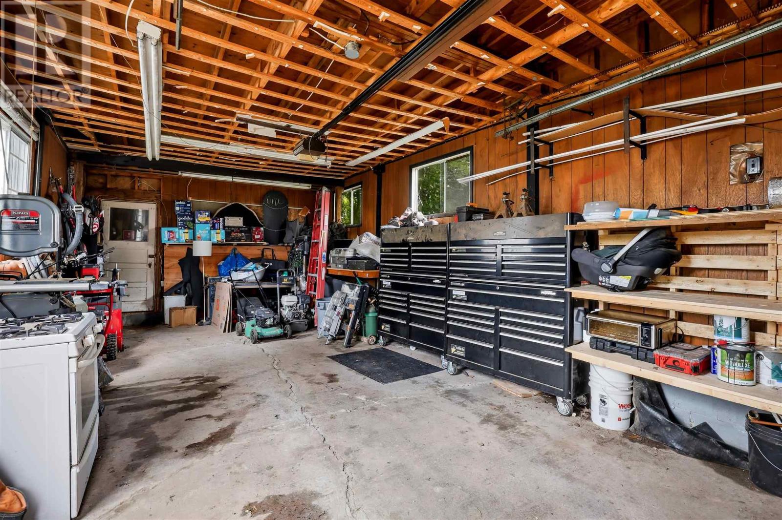 35 Crawford AVE - 30