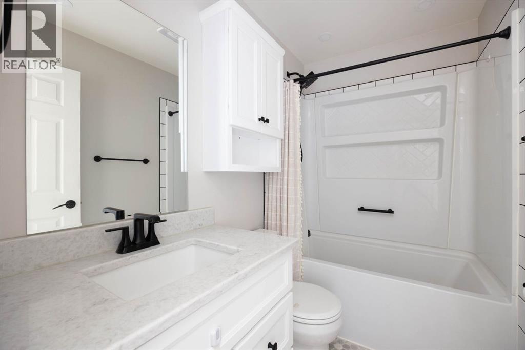 105 Oaks Crescent, Fort McMurray