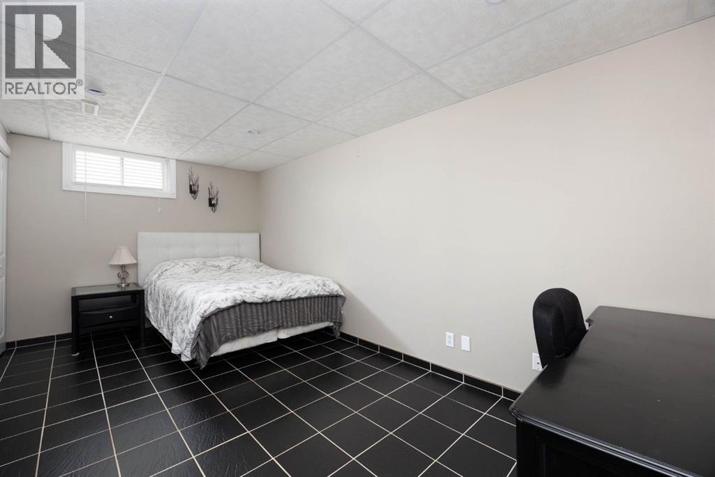 105 Oaks Crescent, Fort McMurray
