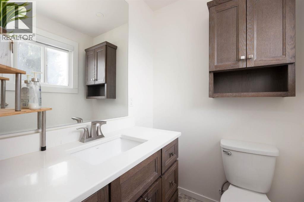 105 Oaks Crescent, Fort McMurray