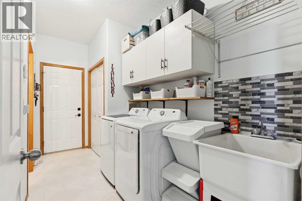 16 Henderson Bay NE - 15
