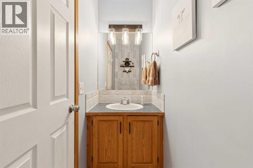 16 Henderson Bay NE - 16