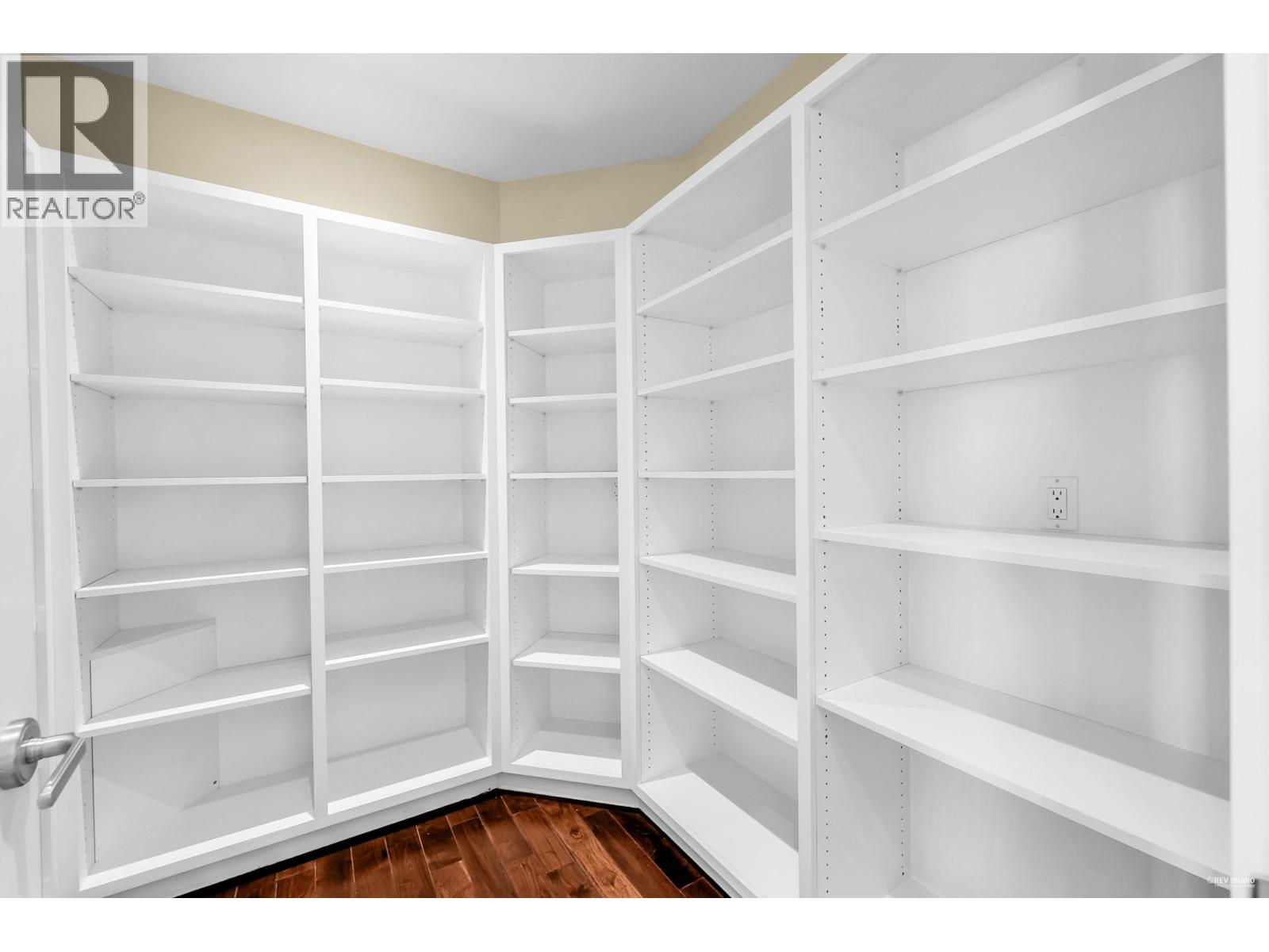 4668 CLOVELLY WALK, West Vancouver