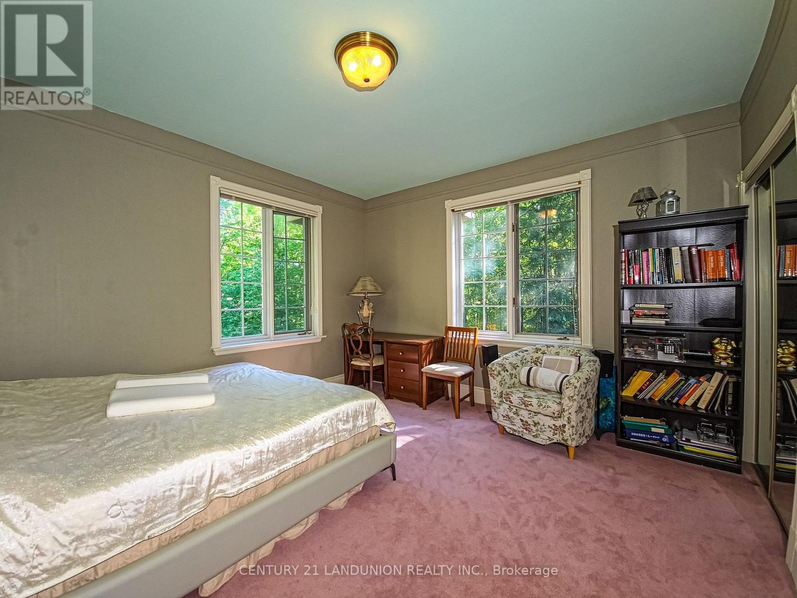 2 HERON TRAIL - 19