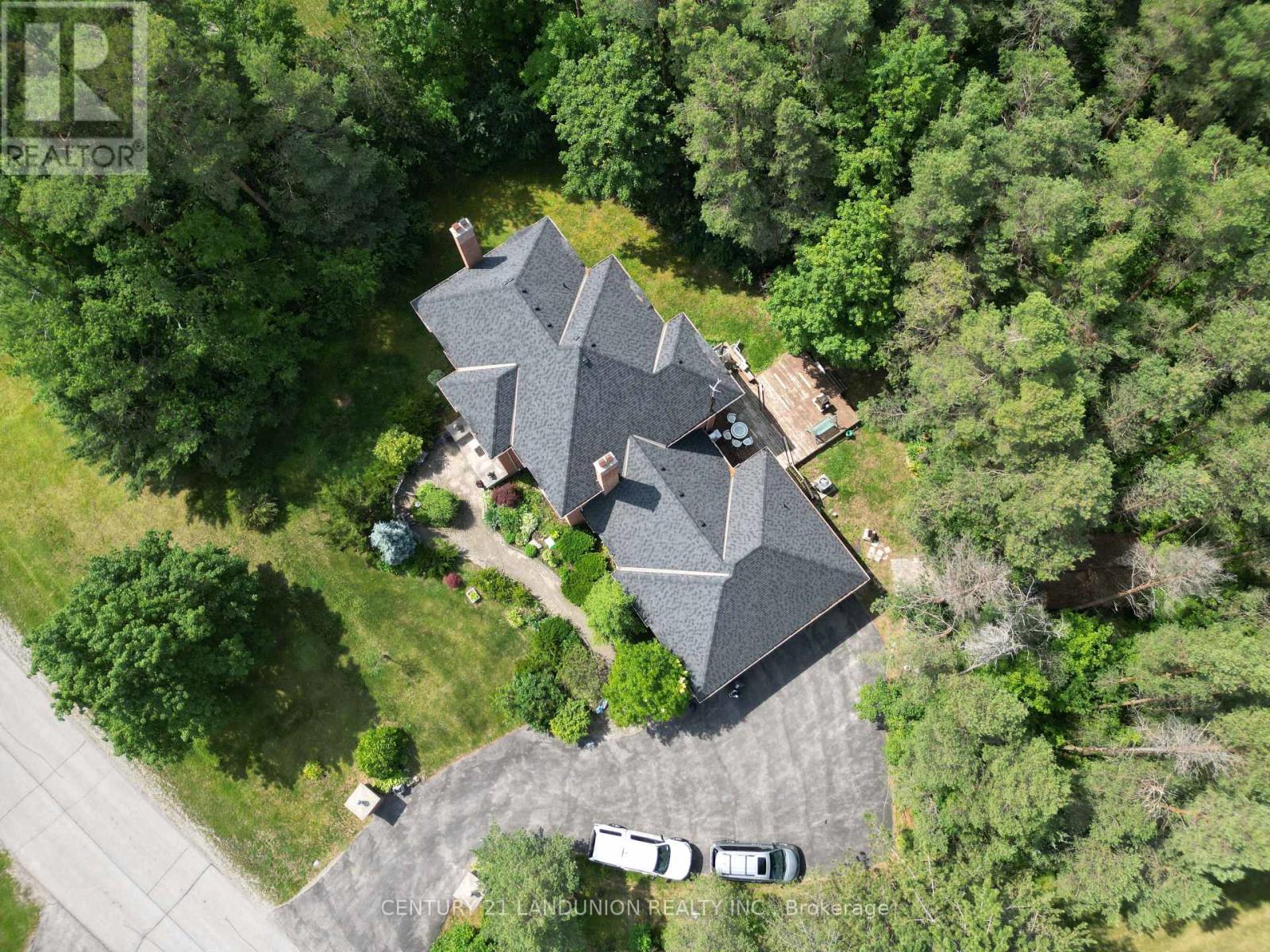 2 HERON TRAIL - 26