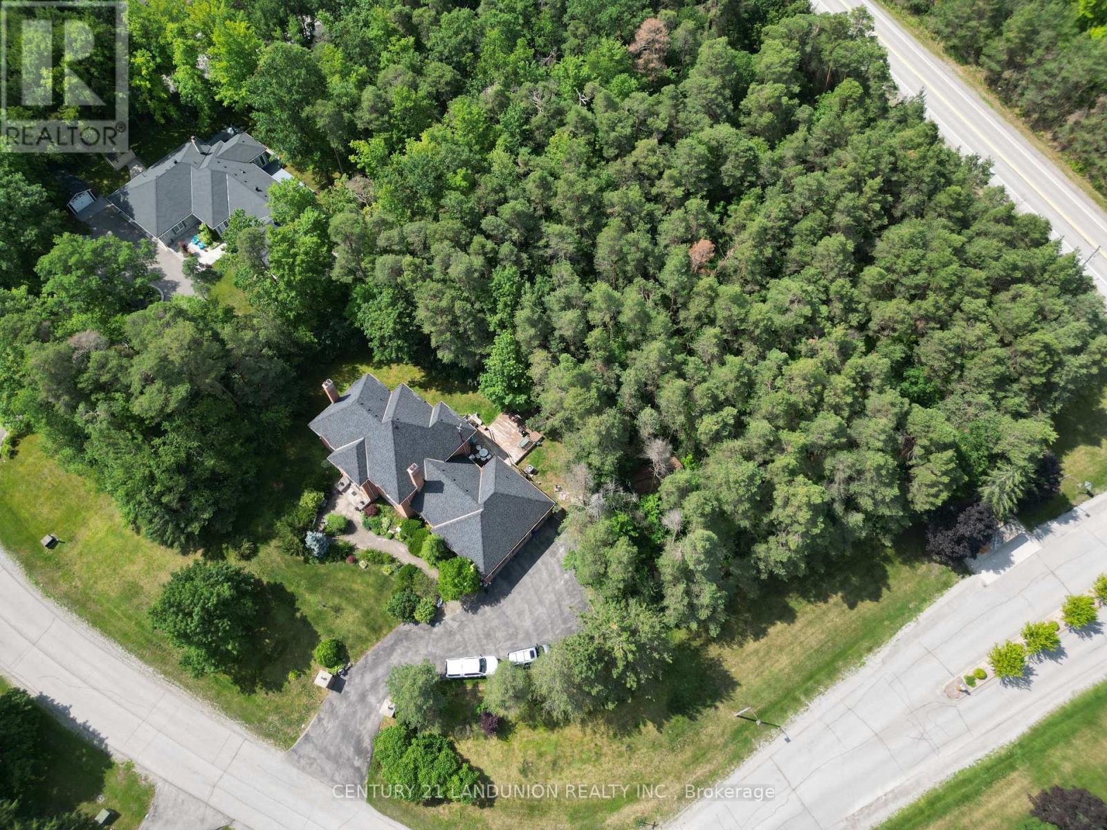 2 HERON TRAIL - 27