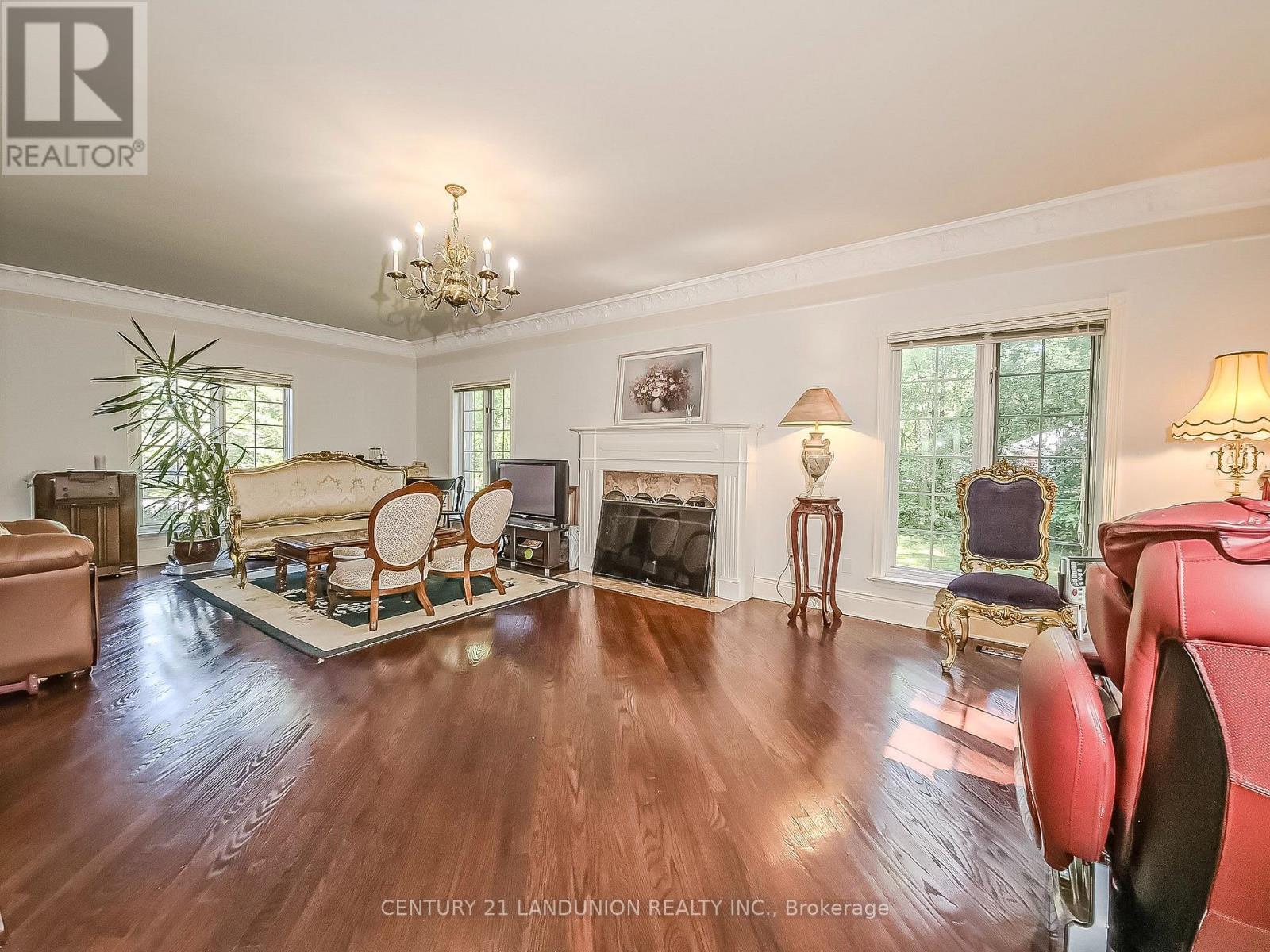2 HERON TRAIL - 4