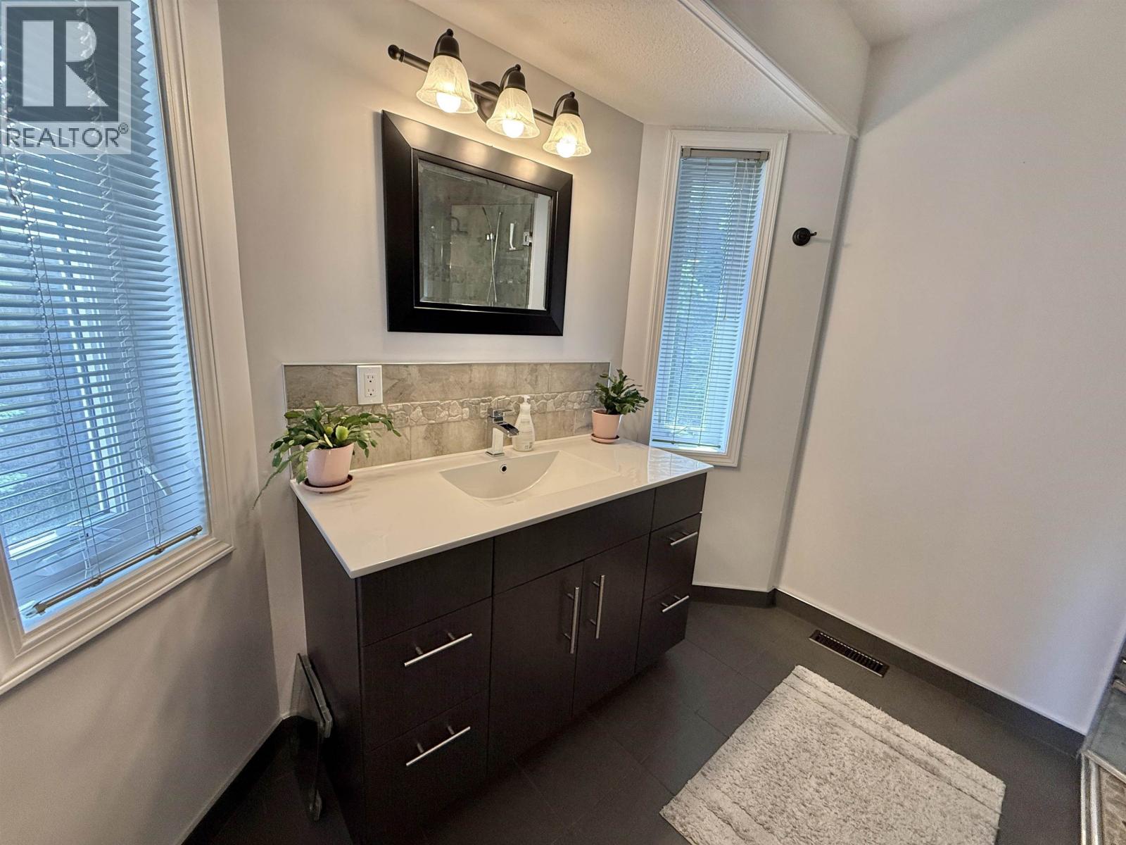 157 VACHON ROAD - 21