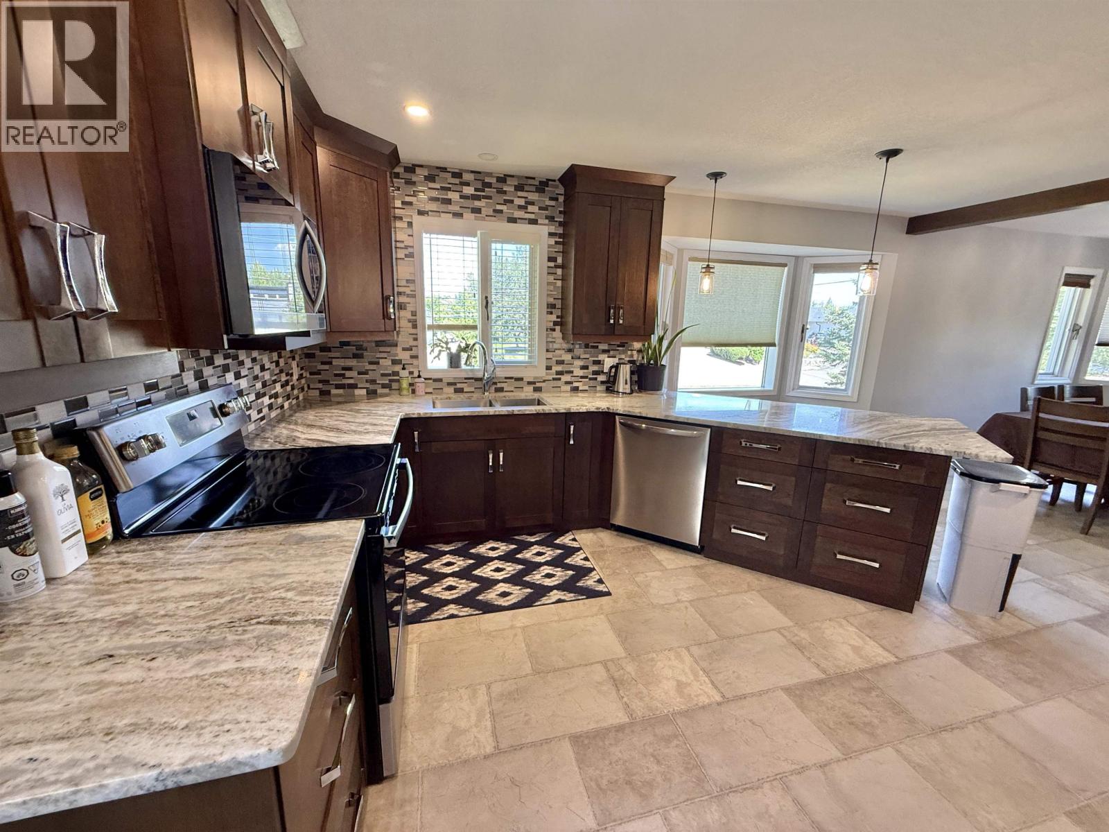 157 VACHON ROAD - 6