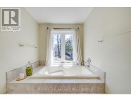 2048 Devon Road, Oakville, ON L6J2N2 Photo 32