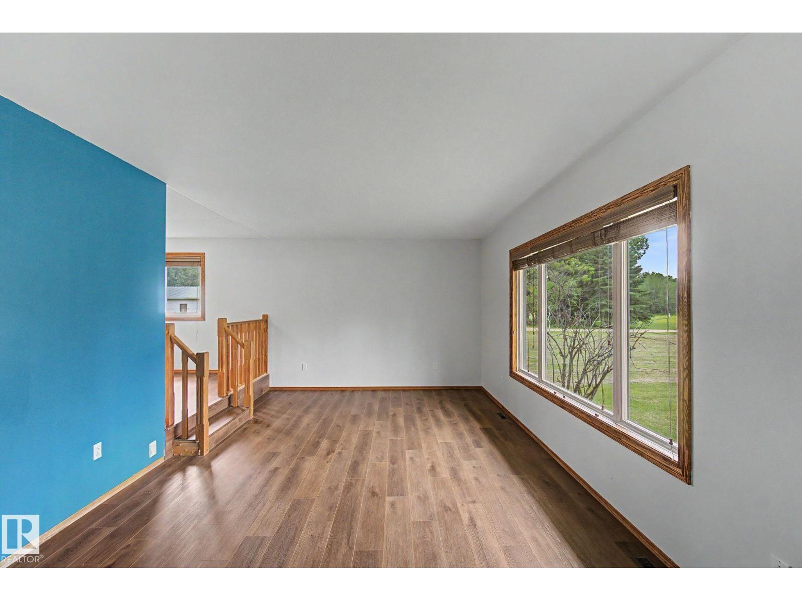 59227 Highway 44 - 15
