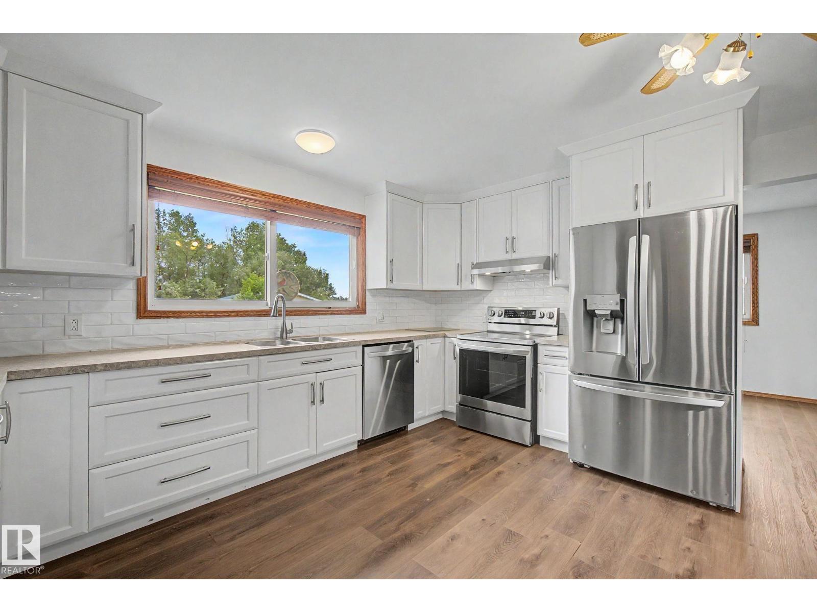 59227 Highway 44 - 26