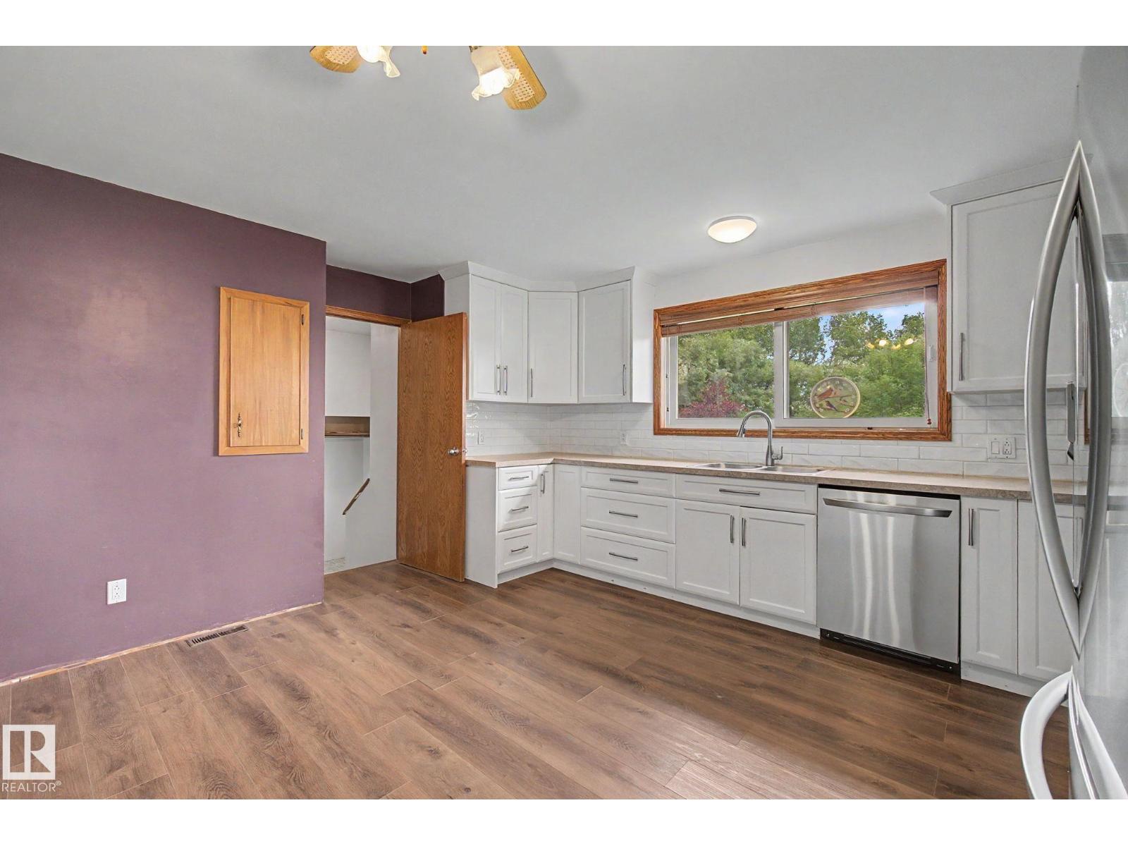 59227 Highway 44 - 27