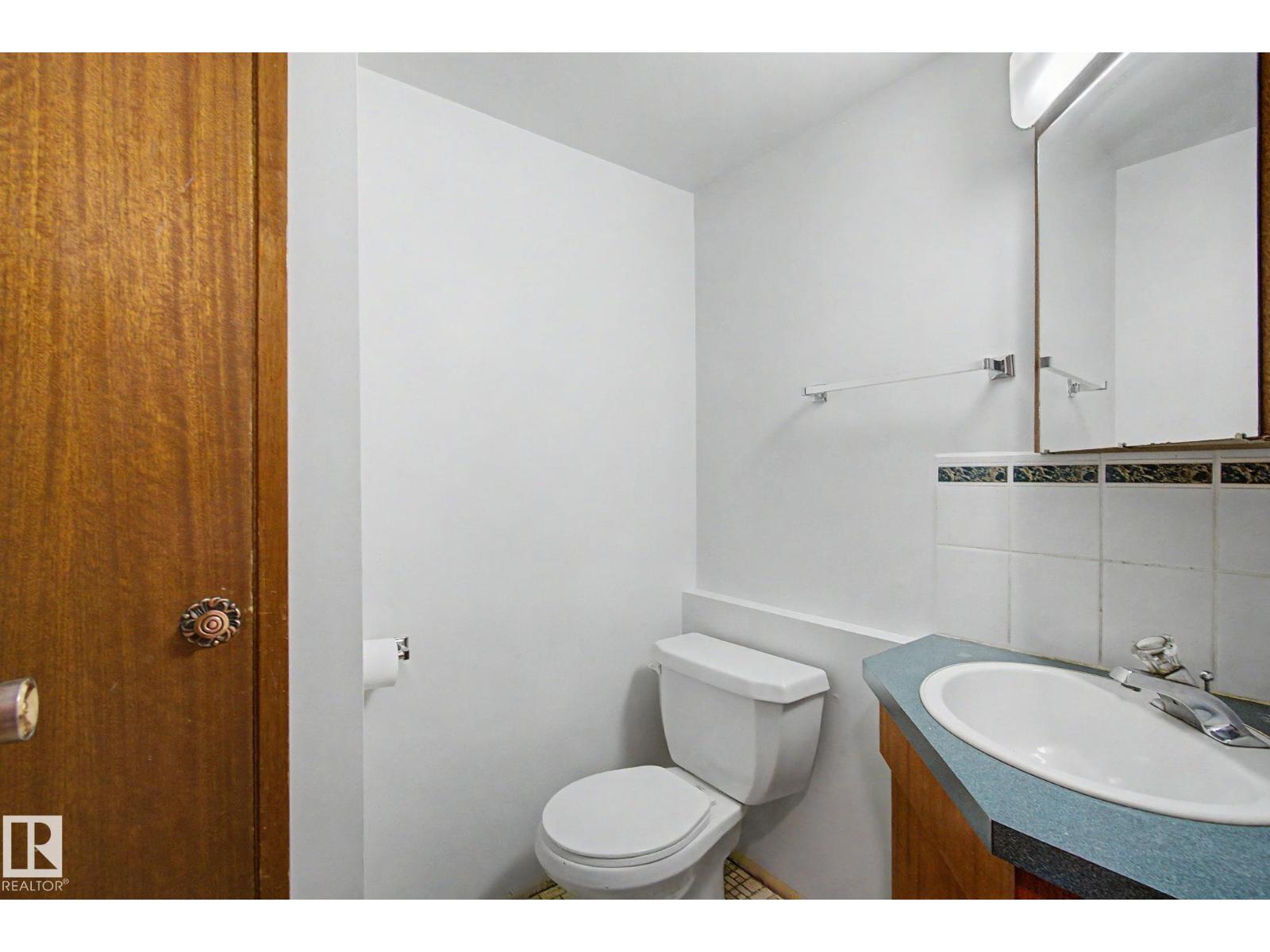 59227 Highway 44 - Image 31