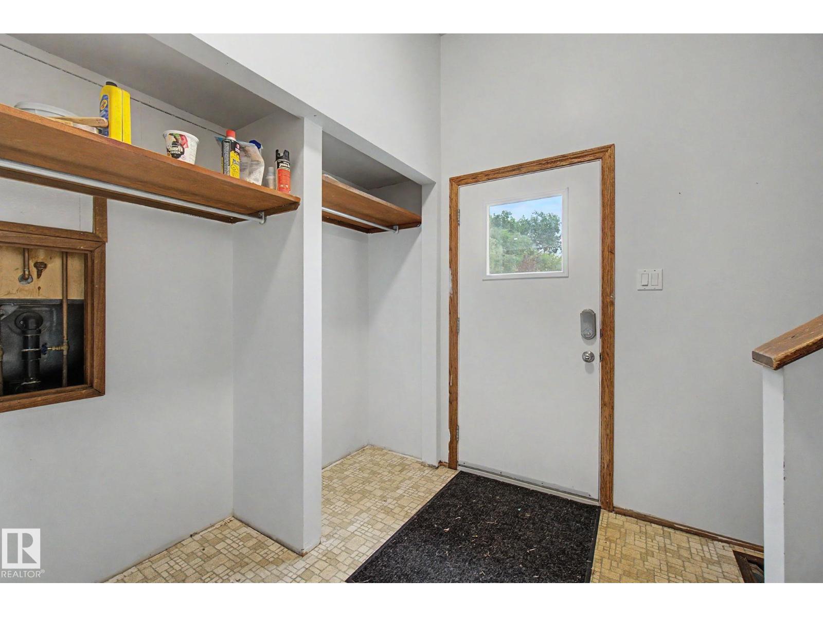 59227 Highway 44 - Image 32