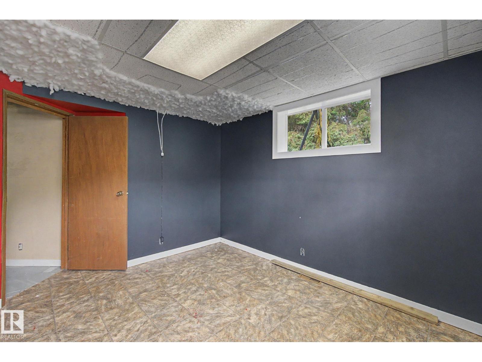 59227 Highway 44 - 44