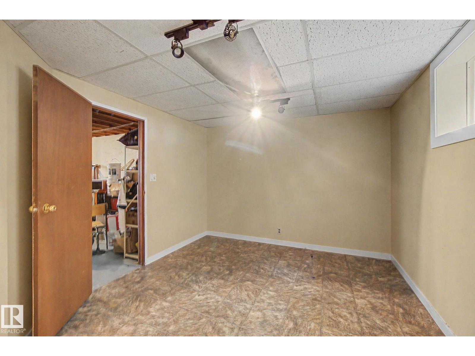 59227 Highway 44 - Image 46
