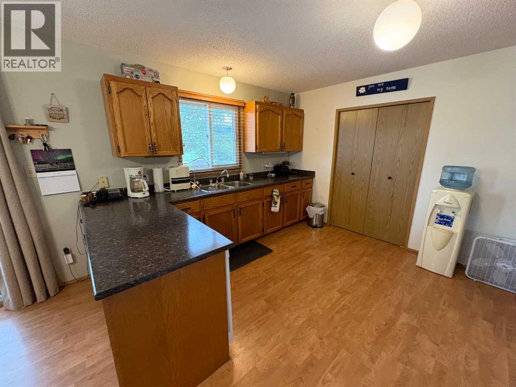 10313 89 Street - Image 5