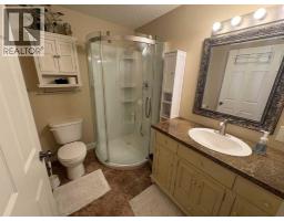 10032 102 Street, Peace River, AB T8S1S5 Photo 14
