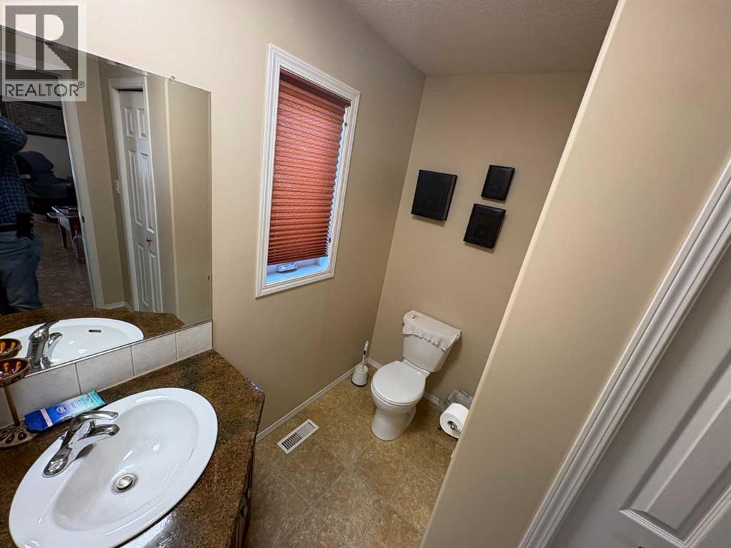 10032 102 Street - Image 11