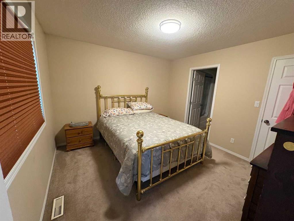10032 102 Street - Image 8