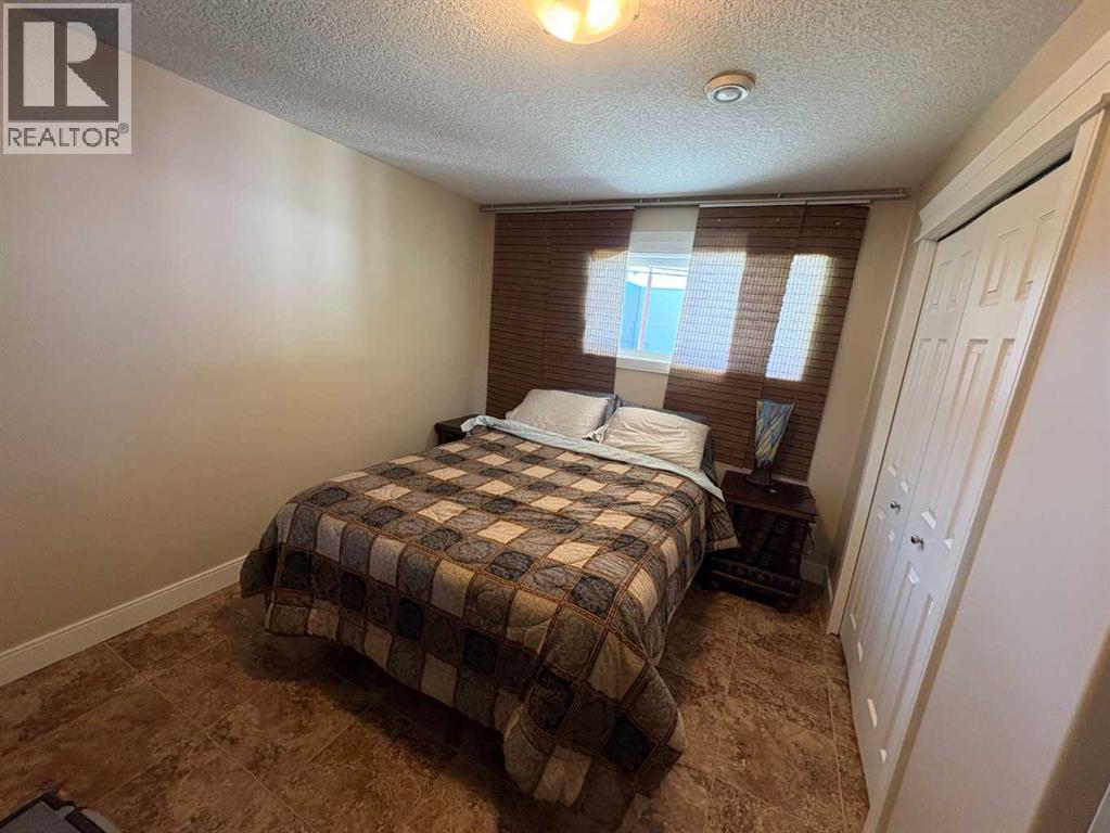 10032 102 Street - Image 13