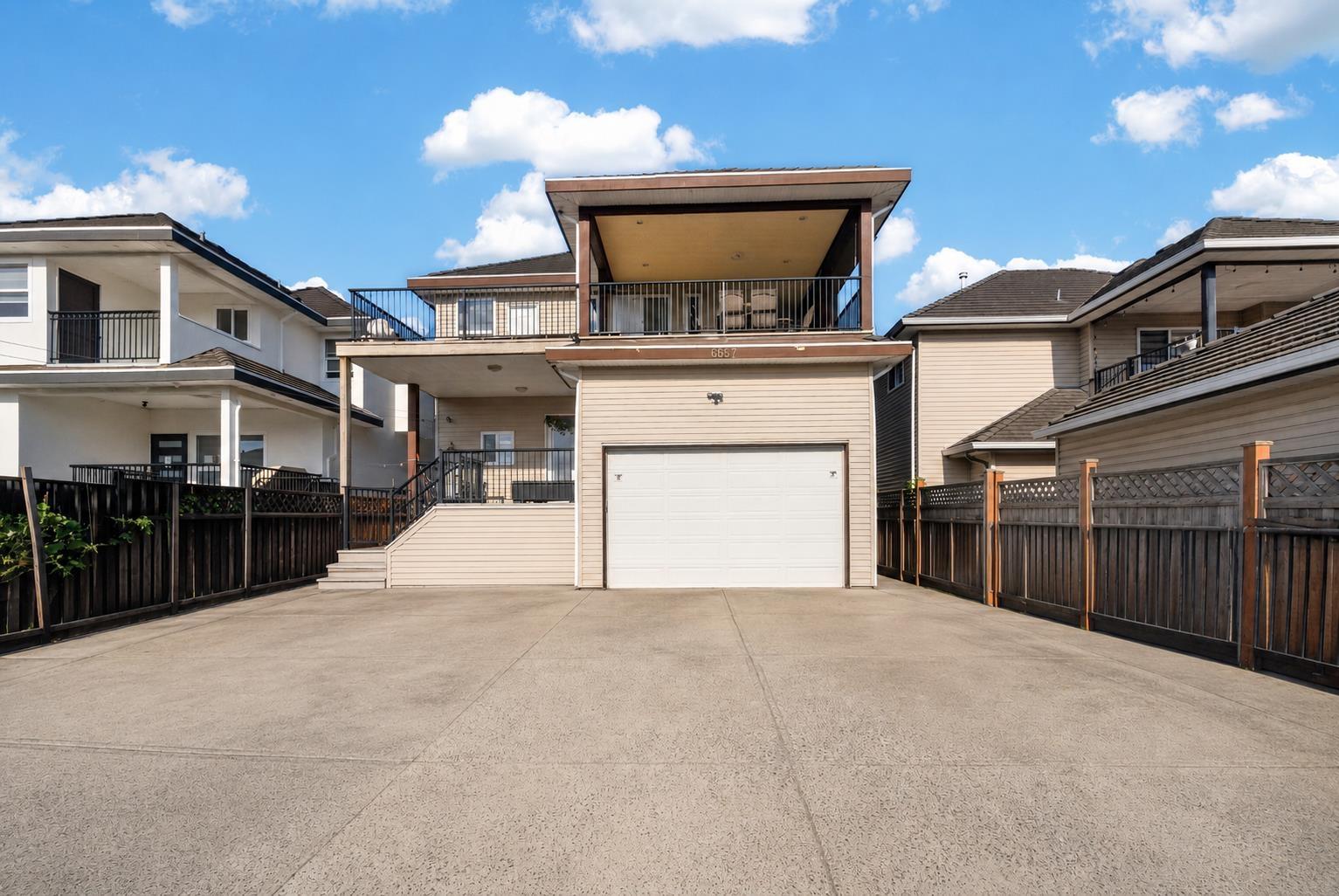 7 Bed, 6 Bath House for Sale in Surrey – 6657 128 STREET, Surrey – MLS# R3152634 - Image 31