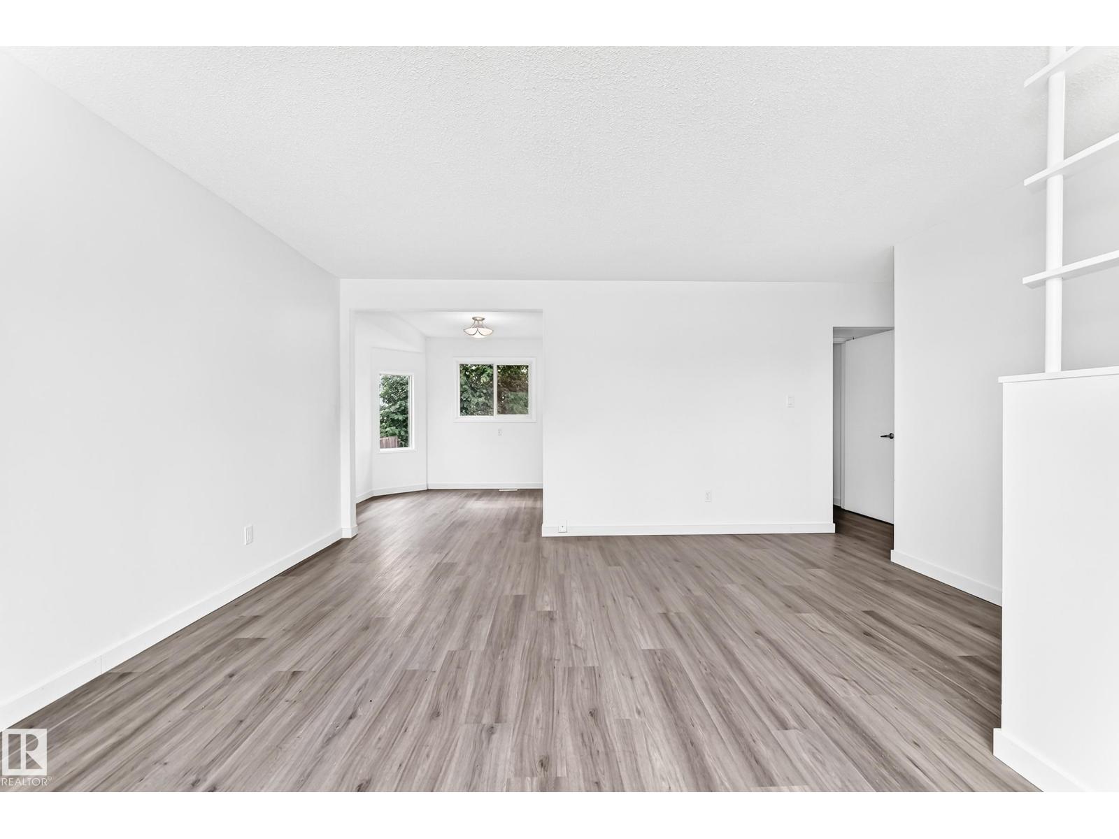 5519 142 AV NW - 11
