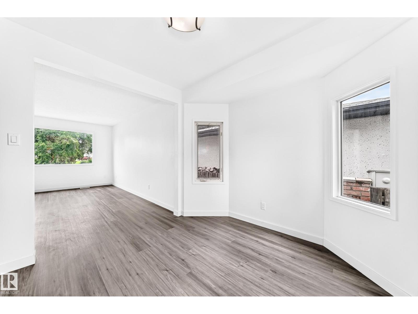 5519 142 AV NW - 15