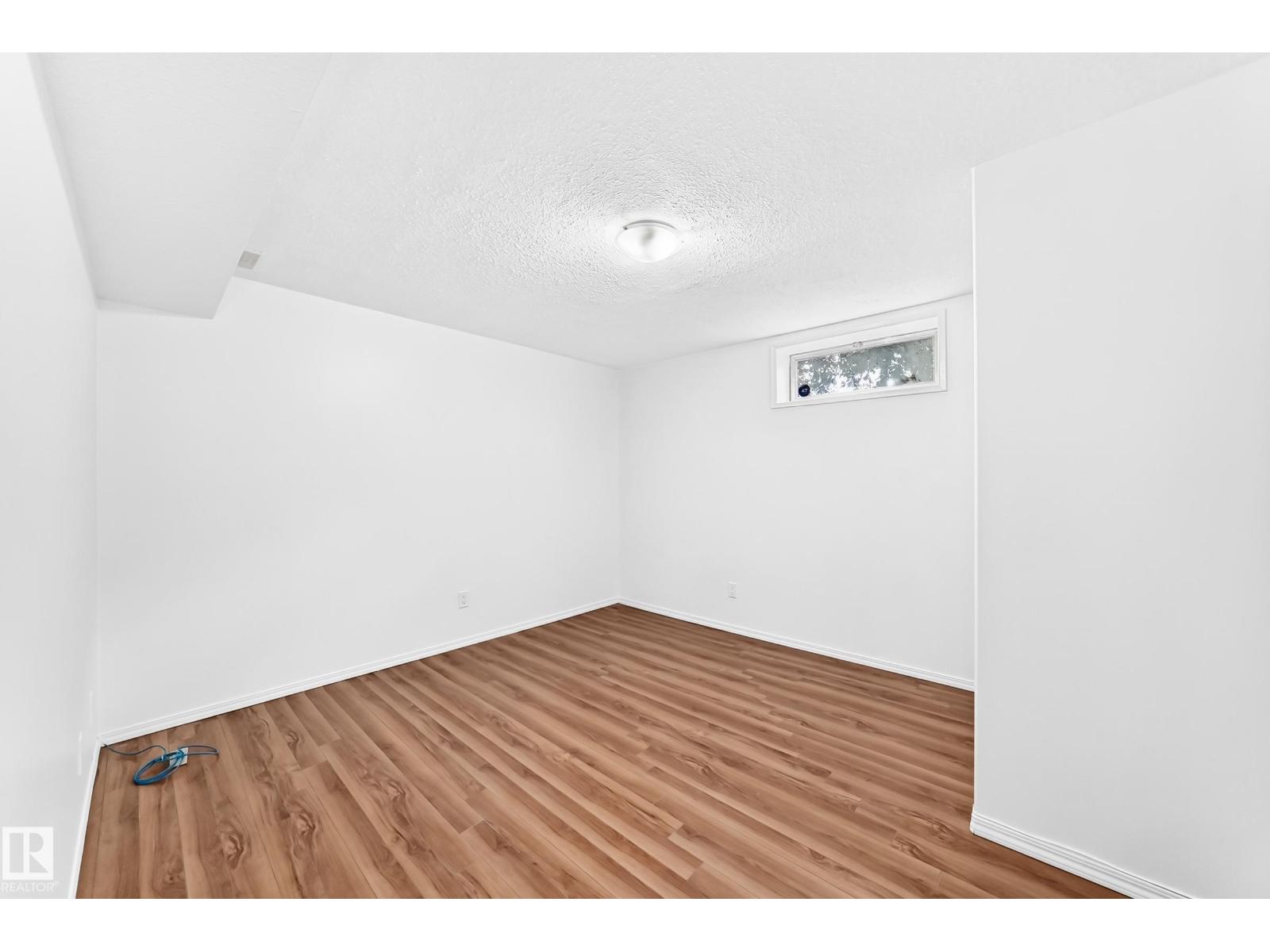 5519 142 AV NW - Image 38