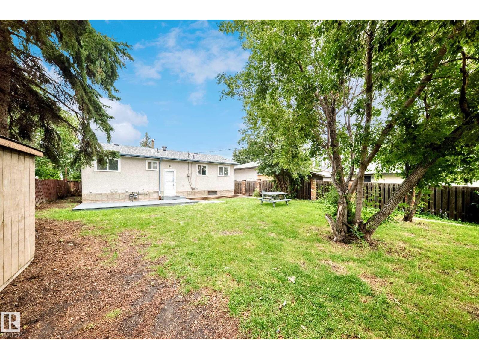 5519 142 AV NW - 53
