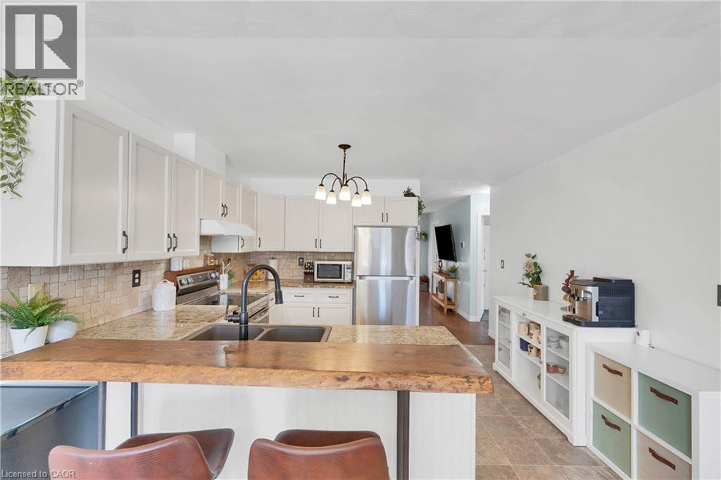 133 WHITLAW Way - Image 6