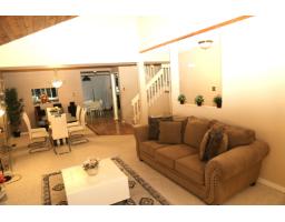 15425 98th Avenue, Surrey, BC V3R7G2 Photo 8