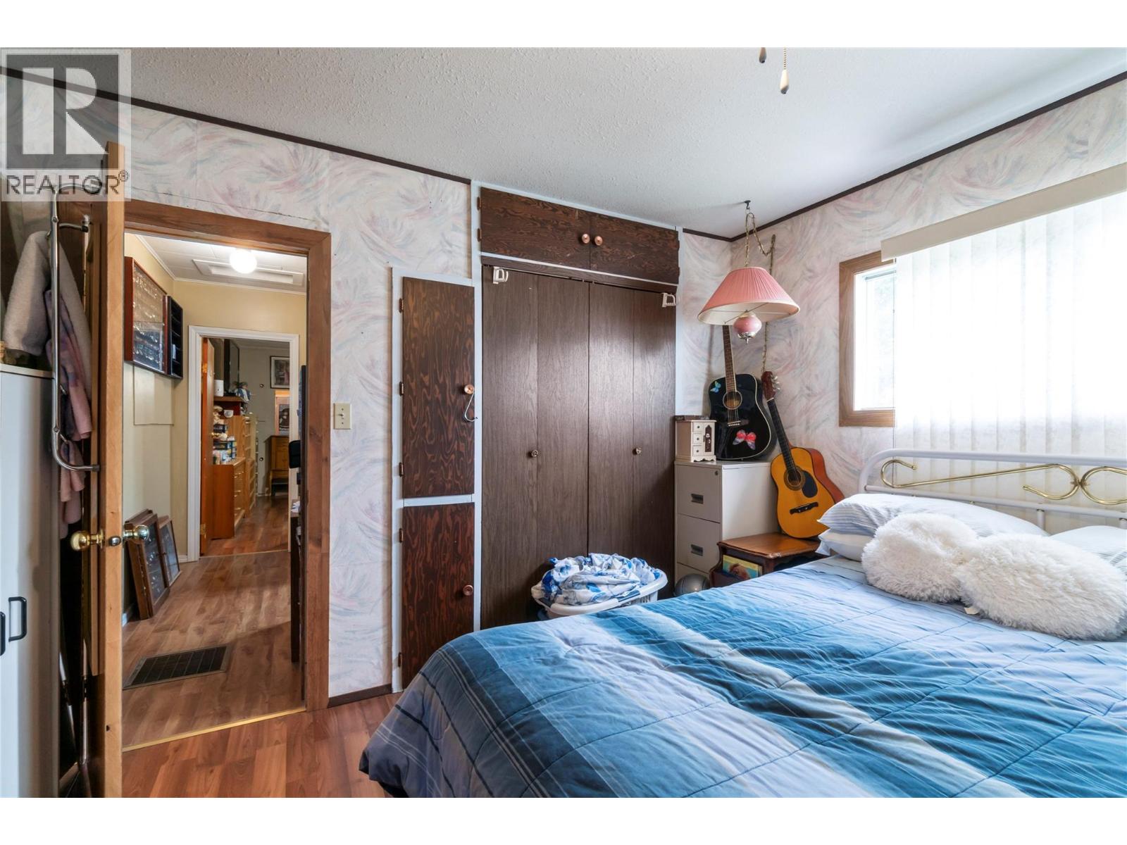 2391 20 Avenue SE - 20