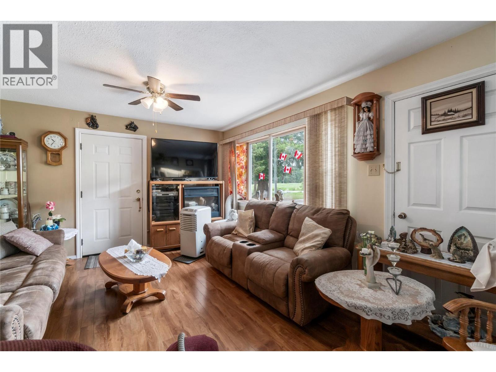 2391 20 Avenue SE - 16