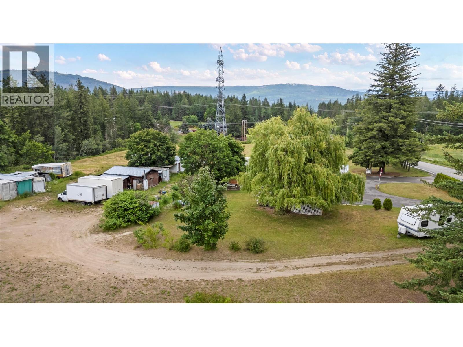 2391 20 Avenue SE - 8