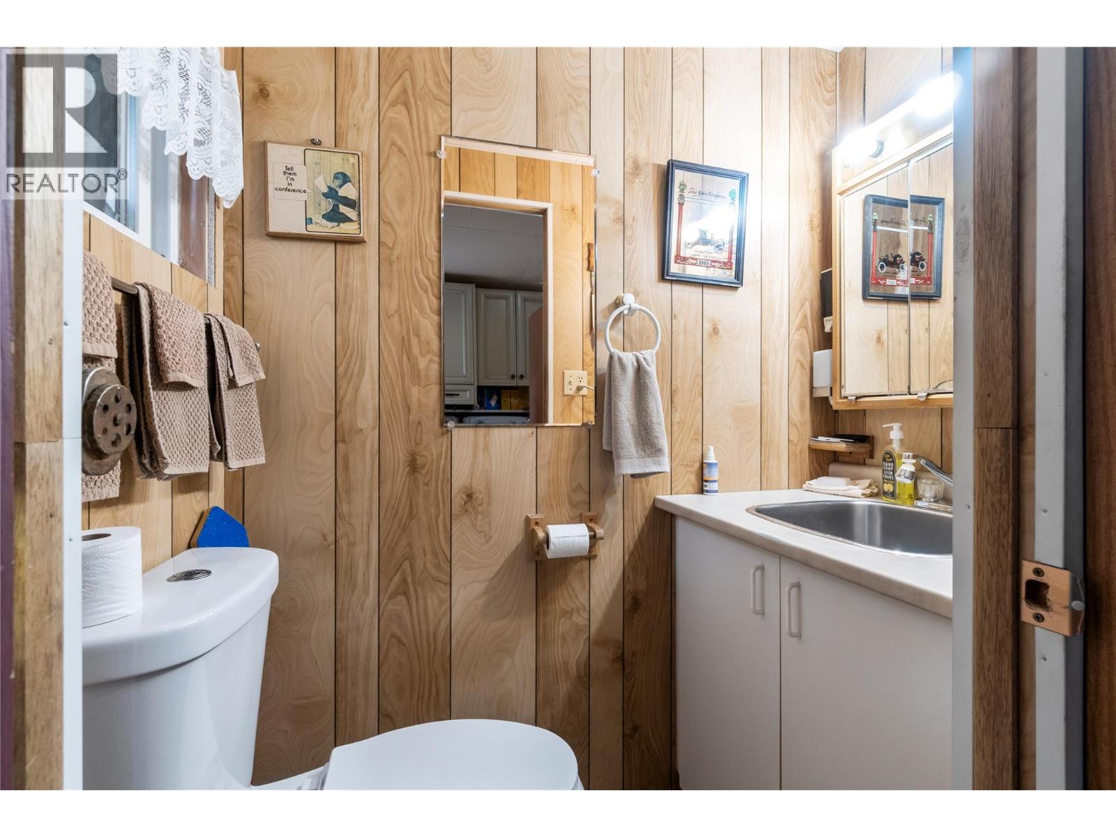 2391 20 Avenue SE - 25