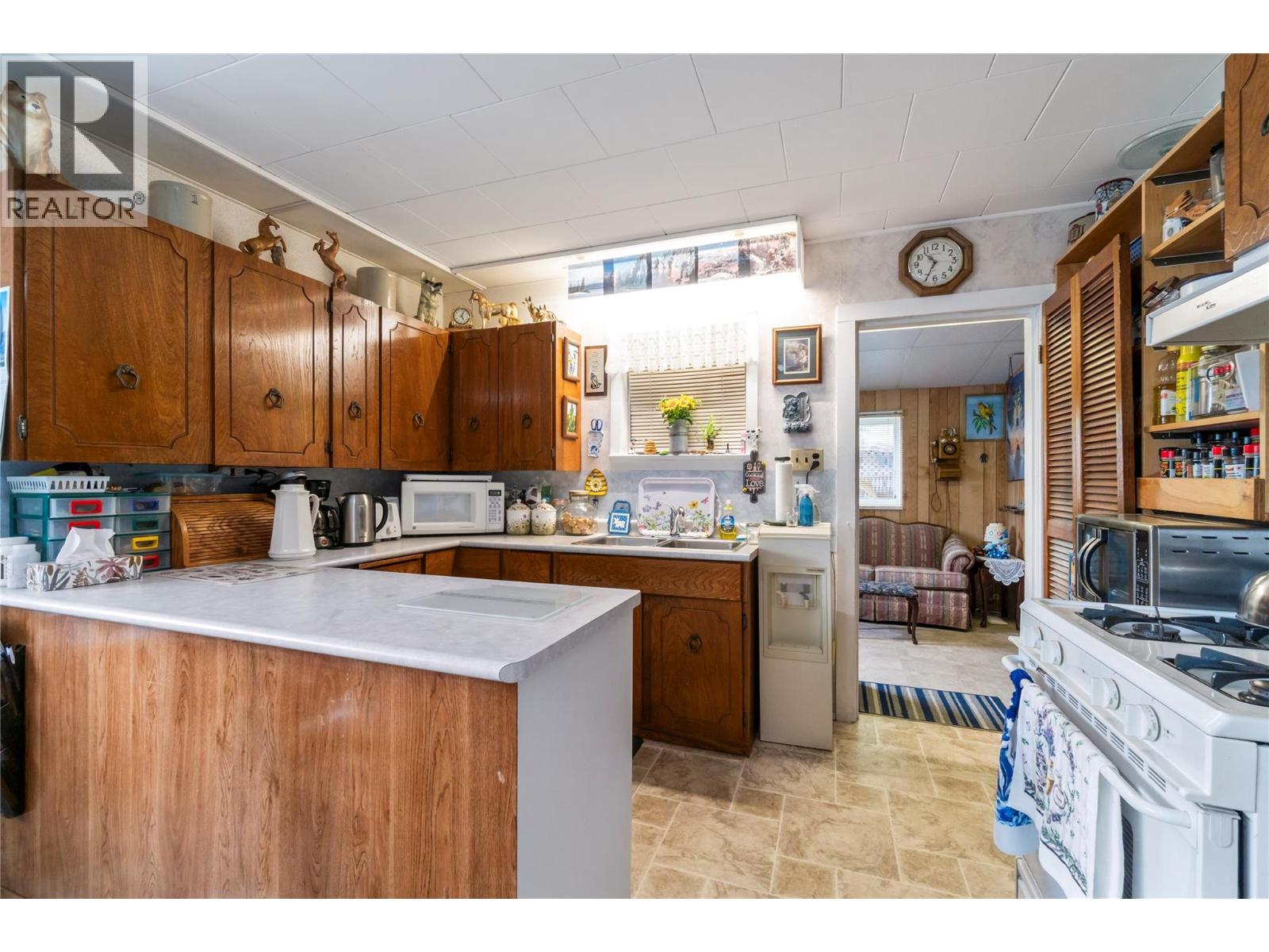 2391 20 Avenue SE - 12