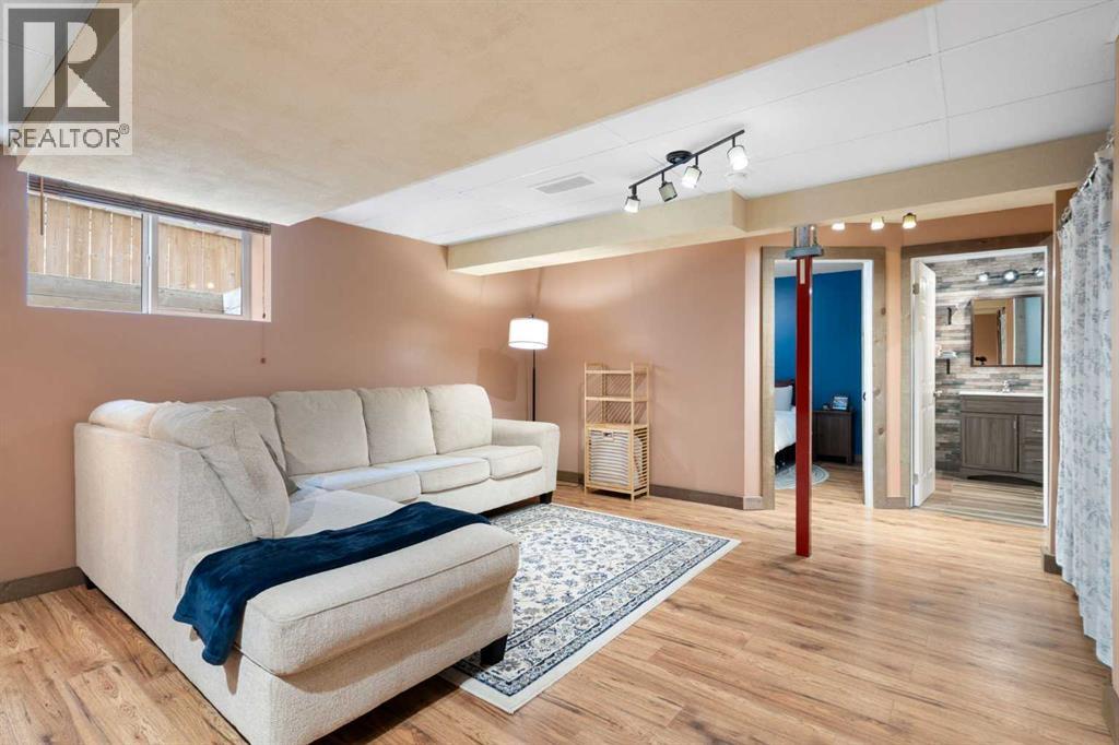 18 Moe Avenue NW - Image 38