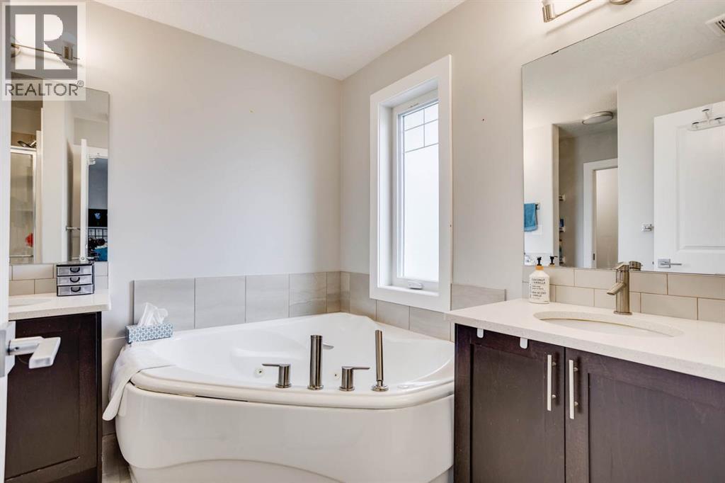 284 Shalestone Way, Fort McMurray