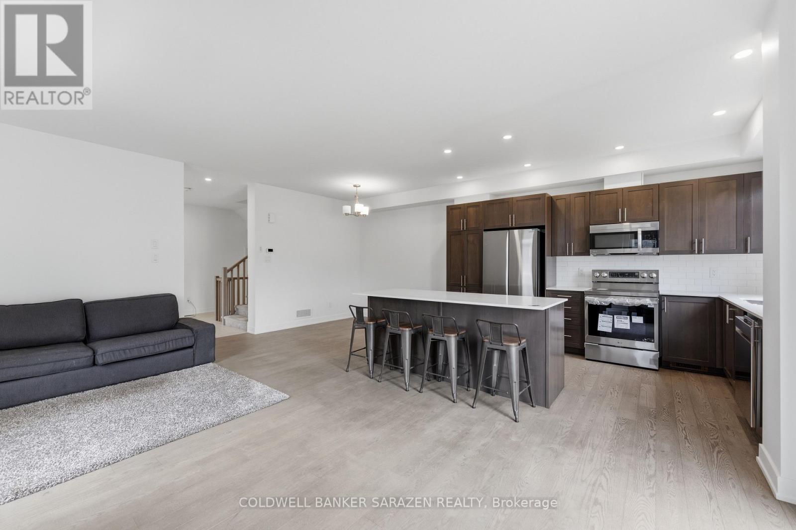 4 Bed, 4 Bath House for Sale in Ottawa – 300 IBANEZ WALK, Ottawa – MLS# X13637724 - Image 11