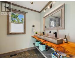 2056 River Road W, Wasaga Beach, ON L9Z2W1 Photo 23