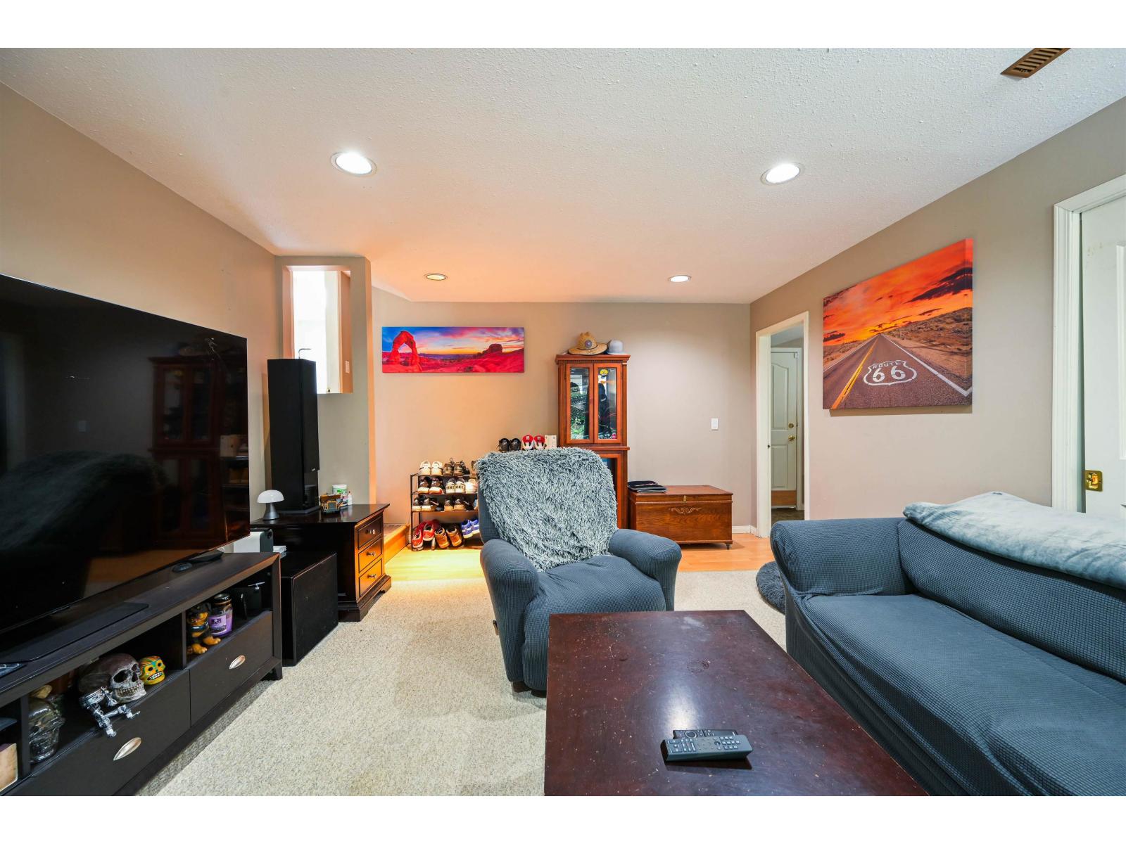 4 Bed, 3 Bath House for Sale in Surrey – 15477 93A AVENUE, Surrey – MLS# R3152380 - Image 9