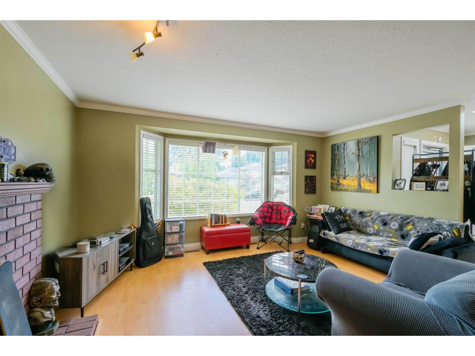 4 Bed, 3 Bath House for Sale in Surrey – 15477 93A AVENUE, Surrey – MLS# R3152380 - Image 7