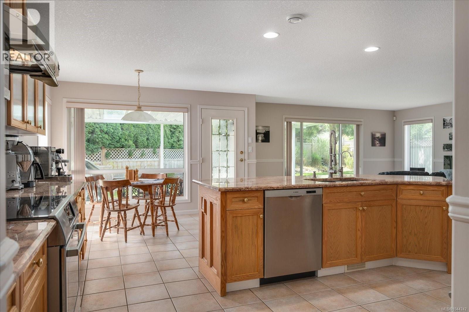 828 Devon Pl - 6